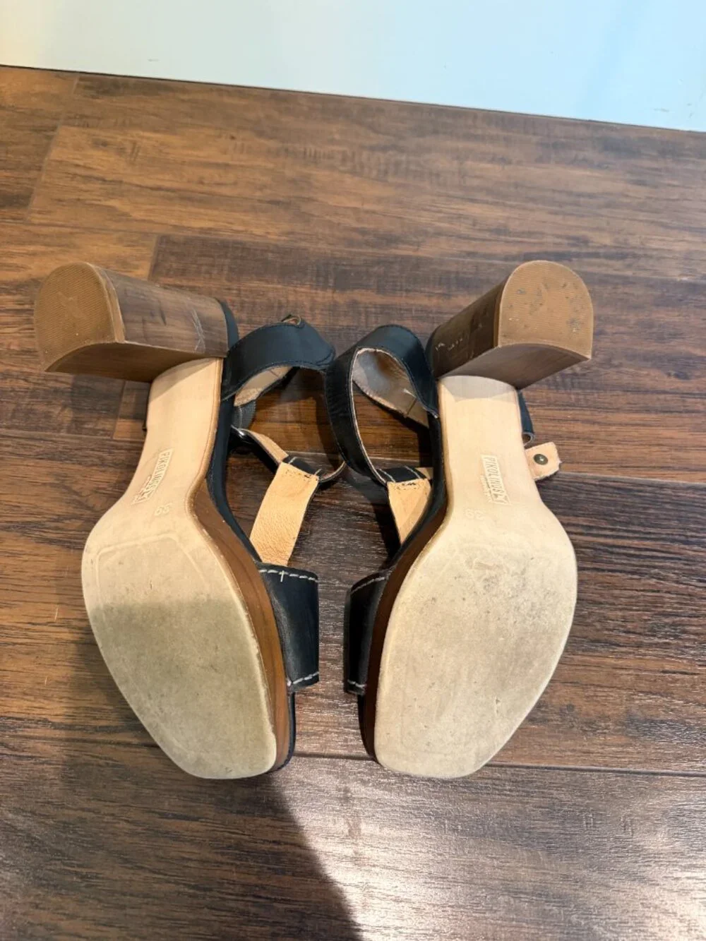 Pikolinos Black Leather T-Strap Block Heel Sandals Women's EU 39 US 8.5-9 - Picture 6 of 6